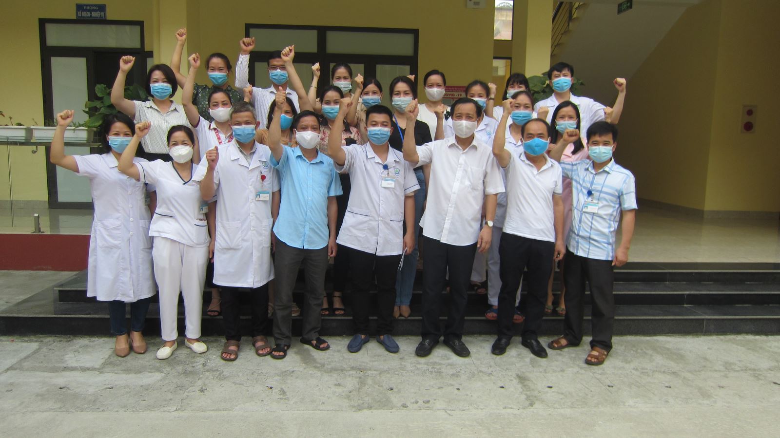 Trung tâm Y tế thành phố Yên Bái cử cán bộ hỗ trợ tỉnh Bắc Ninh phòng chống dịch bệnh Covid – 19.