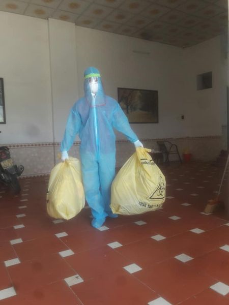 Người điều dưỡng trách nhiệm và nhiệt huyết trong công tác phòng chống dịch bệnh Covid – 19.