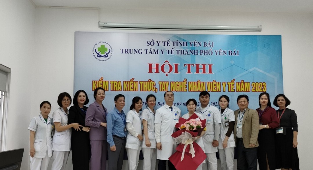 Hình ảnh tin tức Hội thi kiểm tra kiến thức, tay nghề nhân viên y tế năm 2023
