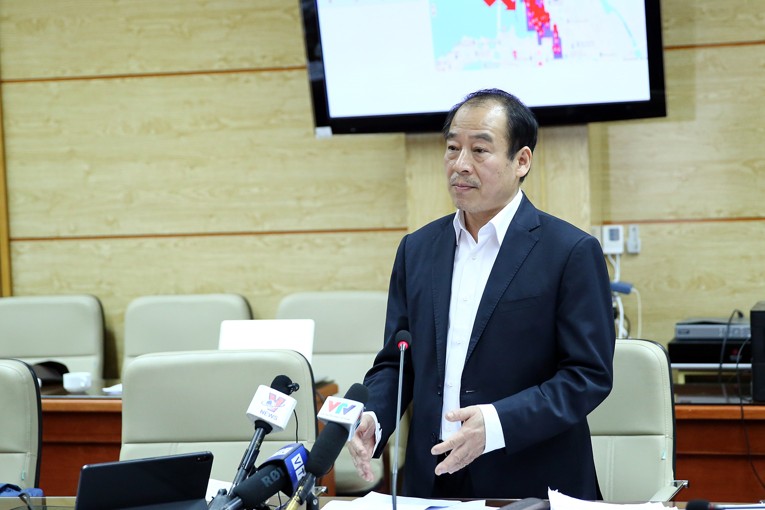 Hình ảnh tin tức PGS.TS Trần Đắc Phu: Người dân không nên hoang mang, cần tuân thủ 5K trong phòng chống dịch