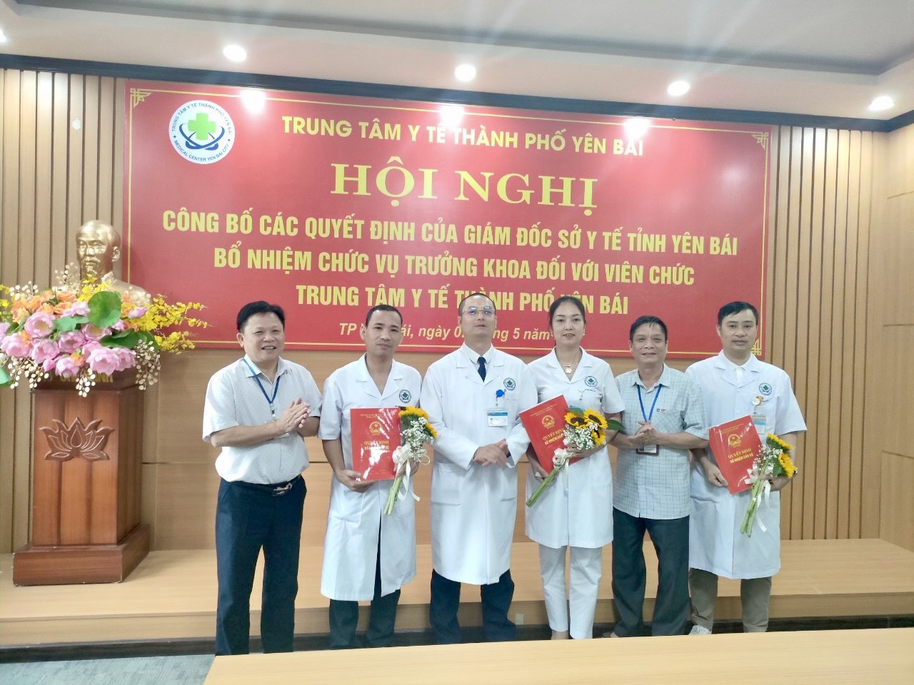 Hình ảnh tin tức Hội nghị công bố quyết định bổ nhiệm trưởng khoa