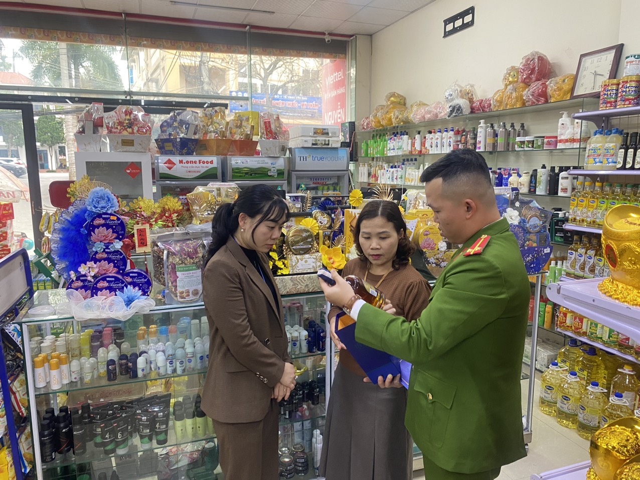 Hình ảnh tin tức Bộ Y tế khuyến cáo cách xử lý khi bị ngộ độc thực phẩm