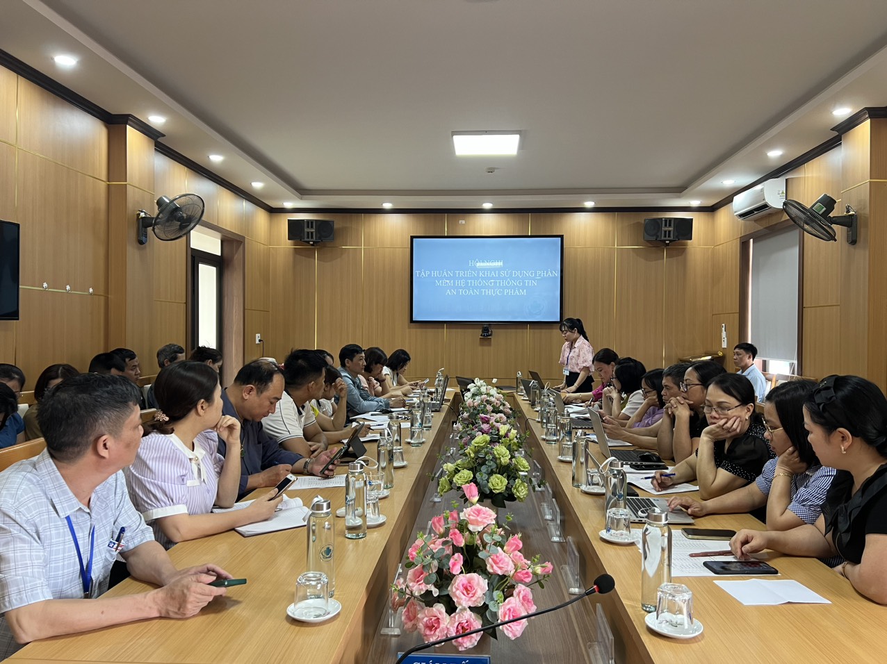 Hình ảnh tin tức Thành phố Yên Bái tập huấn triển khai sử dụng phần mềm hệ thống thông tin An toàn thực phẩm