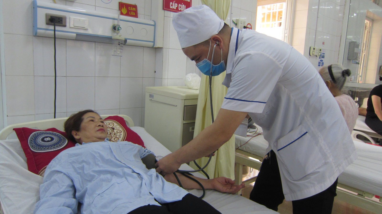 Trung tâm Y tế thành phố Yên Bái tổ chức gặp mặt nhân dịp Kỷ niệm Ngày Quốc tế điều dưỡng