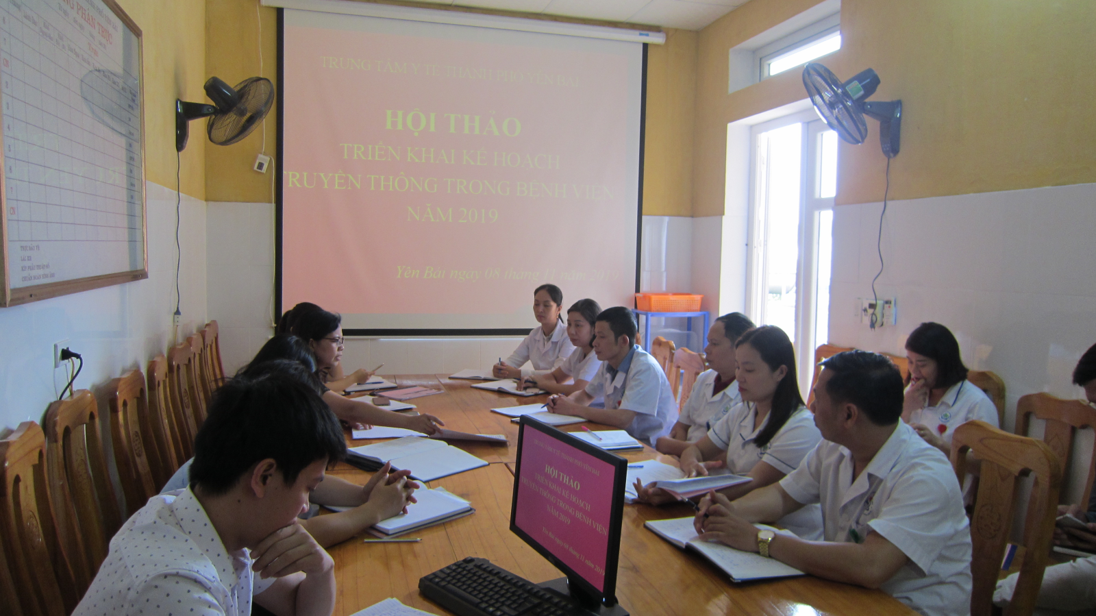 Trung tâm Y tế thành phố Yên Bái tổ chức Hội thảo triển khai kế hoạch truyền thông trong bệnh viện