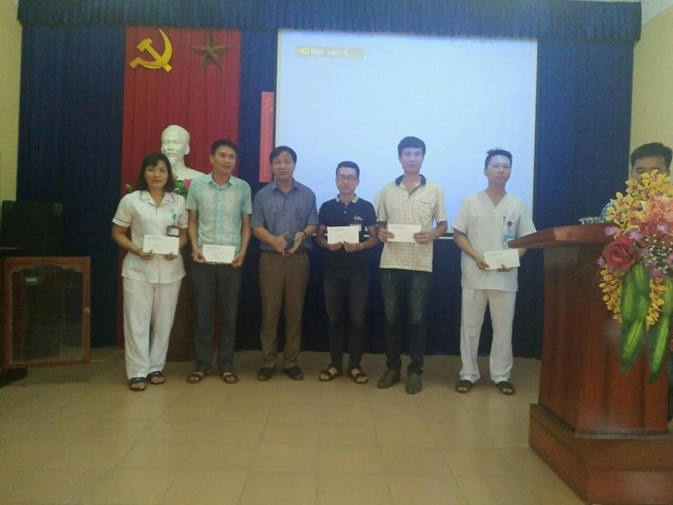 Khen thưởng cá nhân lập thành tích xuất sắc trong đợt huấn luyện tự vệ năm 2018