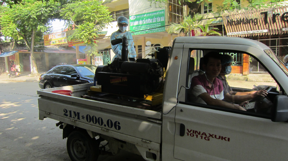 Phun thanh khiết môi trường sau ảnh hưởng hoàn lưu bão số 3