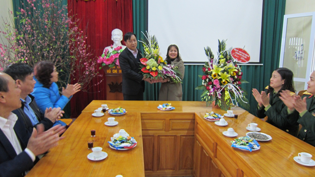 Thăm và chúc mừng nhân ngày Thầy thuốc Viêt Nam