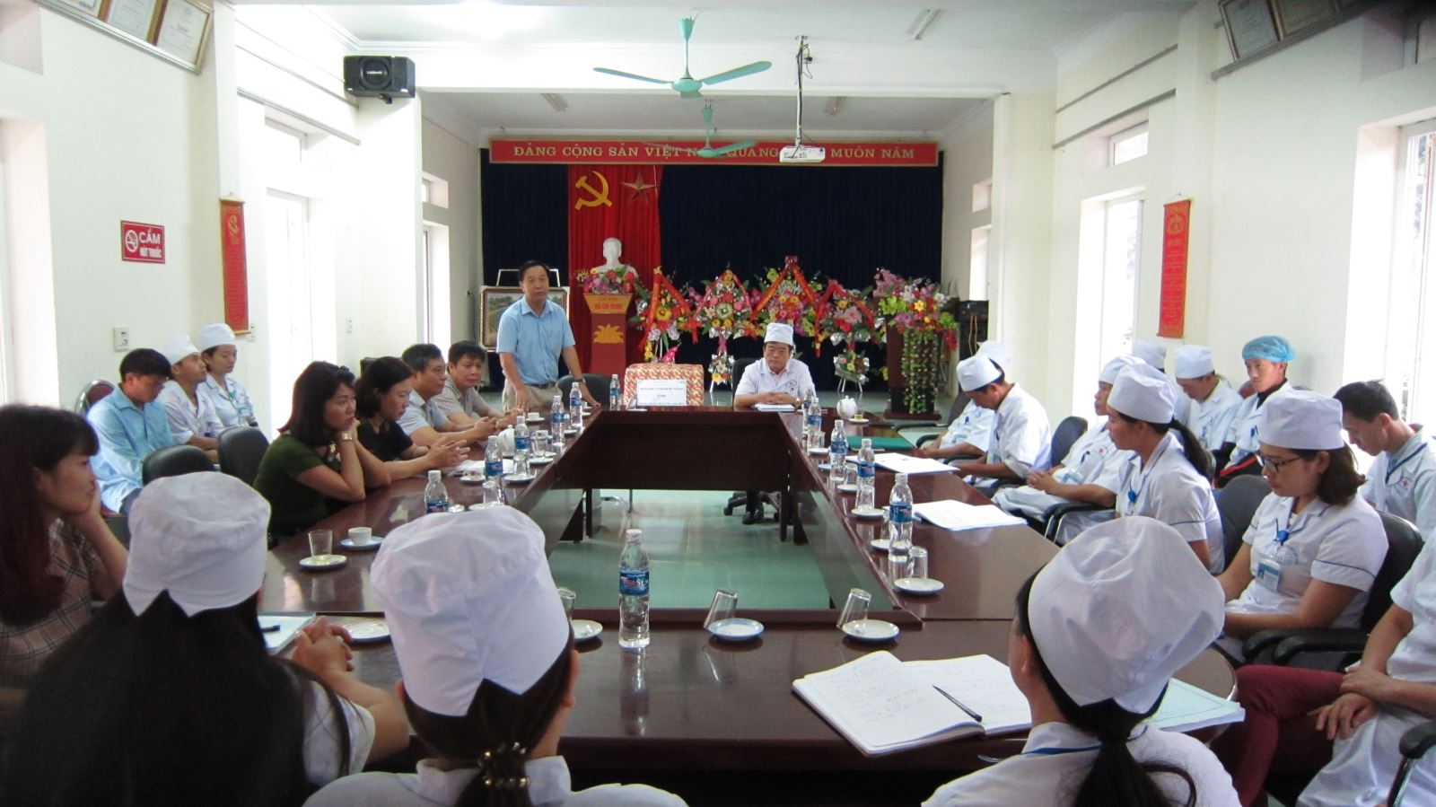 Đánh giá chương trình hợp tác kết nghĩa giữa Trung tâm Y tế thành phố Yên Bái và Trung tâm Y tế huyện Mù Cang Chải