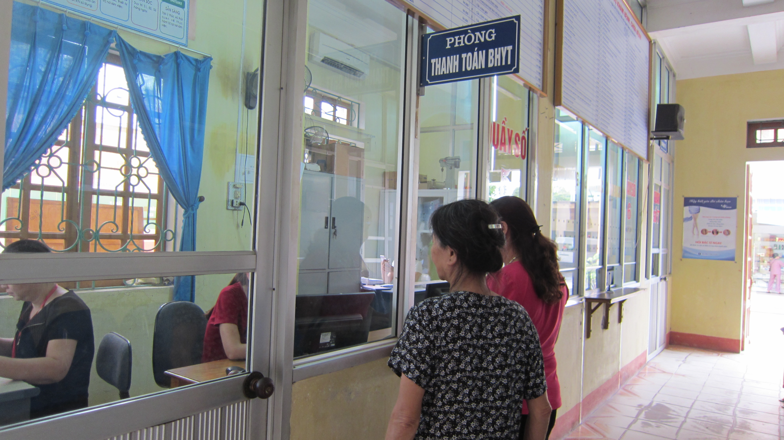 Hình ảnh tin tức Sử dụng thẻ Bảo hiểm Y tế khi đi khám chữa bệnh