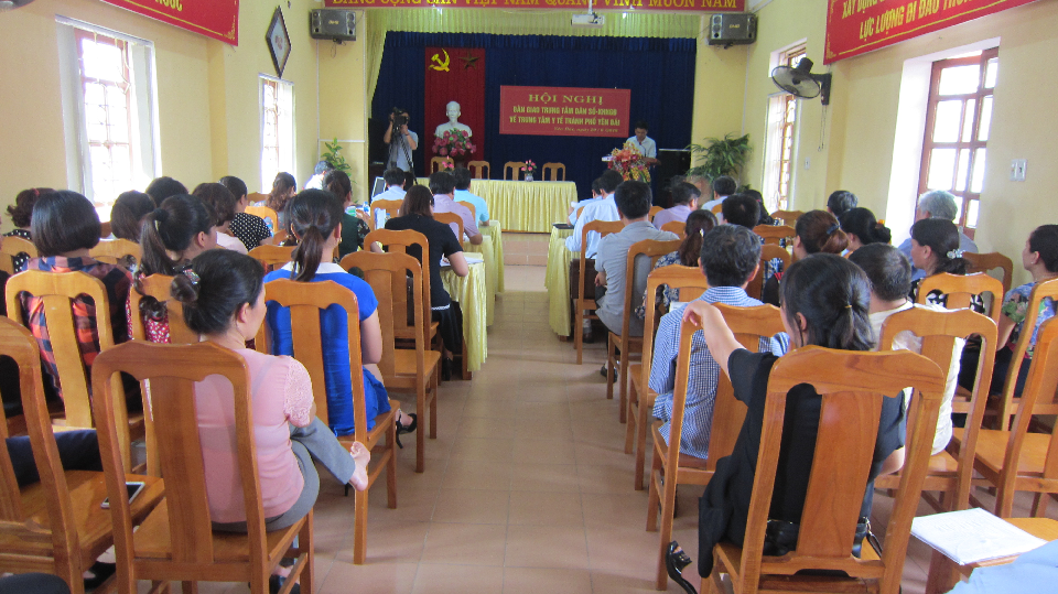 Lễ công bố Quyết định sáp nhập và tiếp nhận bàn giao Trung tâm Dân số - Kế hoạch hóa gia đình thành phố Yên Bái về Trung tâm Y tế thành phố Yên Bái