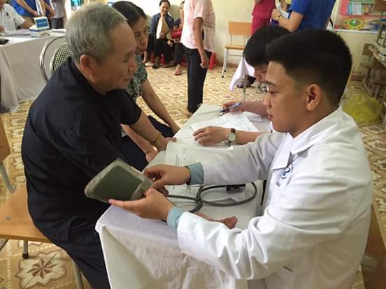 Hình ảnh tin tức Chi đoàn thanh niên trung tâm Y tế thành phố Yên Bái tham gia "NGÀY HỘI THẦY THUỐC TRẺ LÀM THEO LỜI BÁC, TÌNH NGUYỆN VÌ SỨC KHỎE CỘNG ĐỒNG" năm 2016