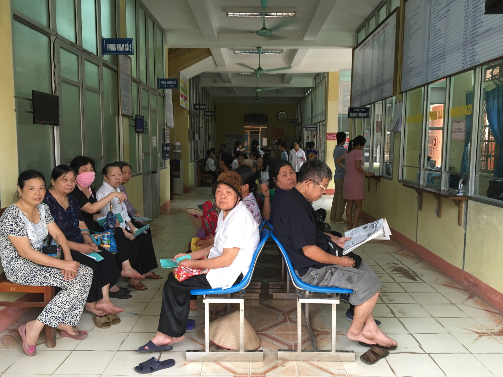 Hình ảnh tin tức Trung tâm y tế thành phố Yên Bái triển khai thu giá viện phí mới theo Thông tư liên tịch số: 37/2015/TTLT-BYT-BTC của Bộ Y tế - Bộ Tài chính từ 01/9/2016