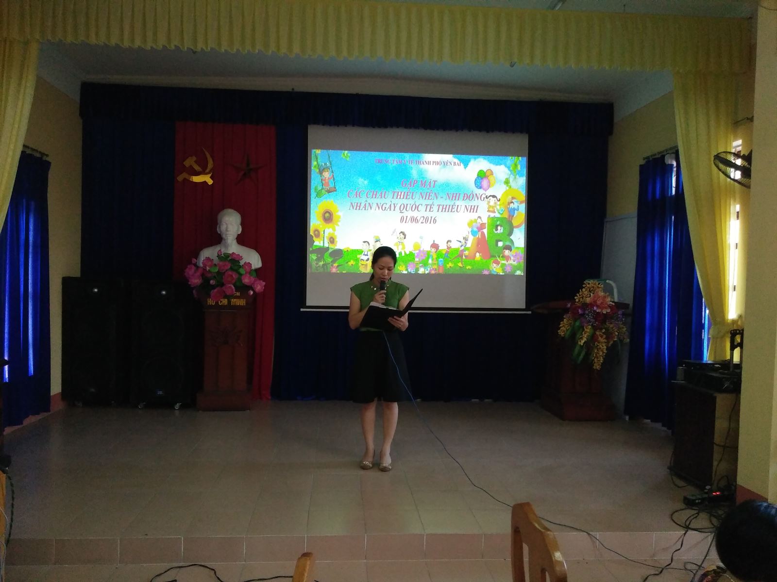 Công đoàn Trung tâm Y tế thành phố Yên Bái tổ chức ngày 1-6 cho các cháu thiếu nhi