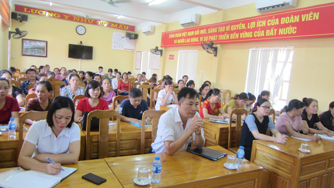 Trung tâm Y tế thành phố Yên Bái tổ chức tập huấn chương trình vệ sinh môi trường năm 2019