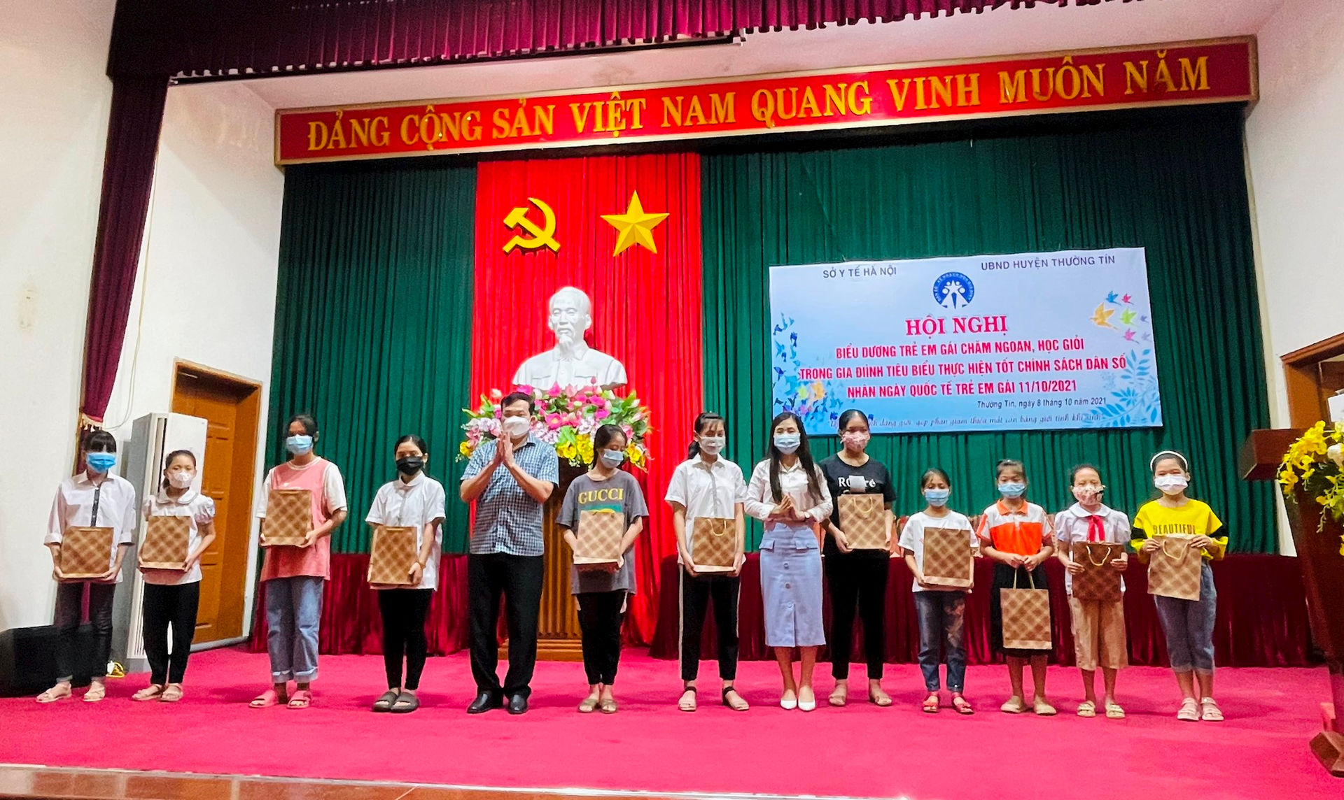 Ngày Quốc tế trẻ em gái 11/10